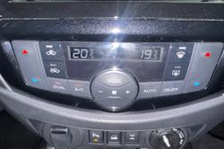 2024 Nissan Navara ST-X