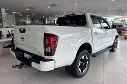 2024 Nissan Navara ST-X