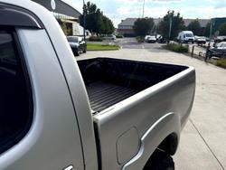 2005 Toyota Hilux SR5 KUN26R MY05 4X4 Sterling Silver