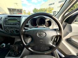 2005 Toyota Hilux SR5 KUN26R MY05 4X4 Sterling Silver