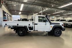 2025 Toyota Landcruiser GXL