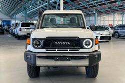 2025 Toyota Landcruiser GXL