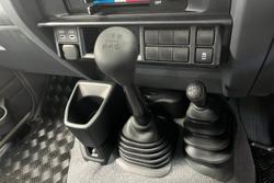 2025 Toyota Landcruiser GXL