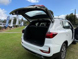 2026 KGM Rexton Advance