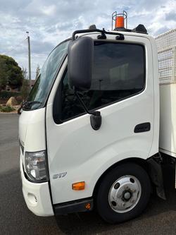 2017 Hino 300 Series White