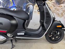 2021 VESPA GTS 300ie SUPER BLACK