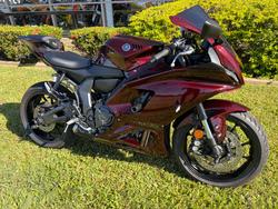 2025 YAMAHA YZF-R7LA Black