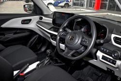 2025 Suzuki Swift Hybrid