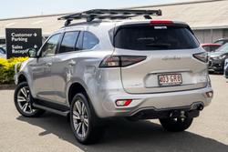 2022 Isuzu MU-X LS-T