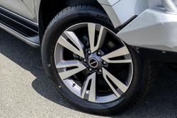 2022 Isuzu MU-X LS-T