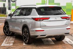 2025 Mitsubishi Outlander Aspire ZM MY24 White Diamond