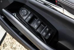 2025 Mazda 3 G20 Touring