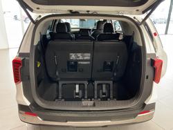 2025 Kia Carnival GT-Line HEV