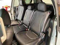 2025 Kia Carnival GT-Line HEV