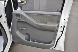 2008 Nissan Navara RX