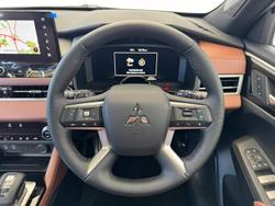 2025 Mitsubishi Outlander Exceed Tourer