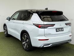 2025 Mitsubishi Outlander Exceed Tourer