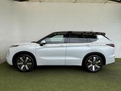 2025 Mitsubishi Outlander Exceed Tourer