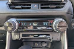 2024 Toyota RAV4 GXL