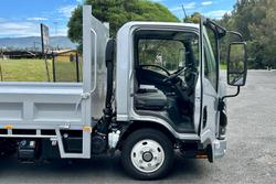 2025 Isuzu N Series NLR 45-150 DT D25