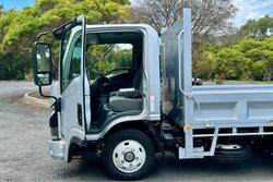 2025 Isuzu N Series NLR 45-150 DT D25