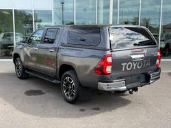 2022 Toyota Hilux SR5