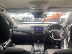 2022 Mitsubishi Triton GLX