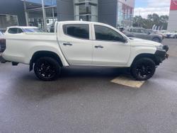 2022 Mitsubishi Triton GLX