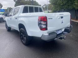 2022 Mitsubishi Triton GLX