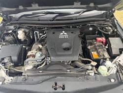 2024 Mitsubishi Pajero Sport Exceed