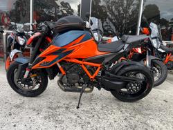2021 KTM 1290 Super Duke R Super Duke Orange