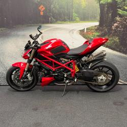 2013 DUCATI STREETFIGHTER 848 Red