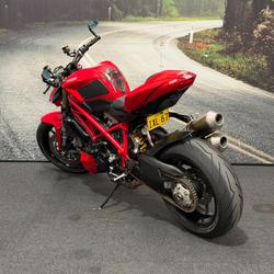 2013 DUCATI STREETFIGHTER 848 Red