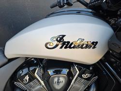 2022 Indian PURSUIT DARK HORSE PREMIUM SILVER QUARTZ SMOKE