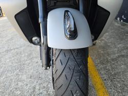 2022 Indian PURSUIT DARK HORSE PREMIUM SILVER QUARTZ SMOKE