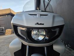 2022 Indian PURSUIT DARK HORSE PREMIUM SILVER QUARTZ SMOKE