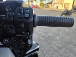 2022 Indian PURSUIT DARK HORSE PREMIUM SILVER QUARTZ SMOKE