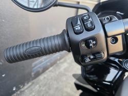 2022 Indian PURSUIT DARK HORSE PREMIUM SILVER QUARTZ SMOKE