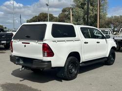 2022 Toyota Hilux SR