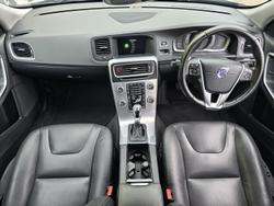 2017 Volvo V60 D4 Luxury MY17 Silver