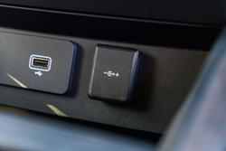 2022 Land Rover Defender 110 D300 X