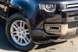 2022 Land Rover Defender 110 D300 X