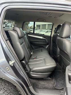 2016 Isuzu MU-X LS-T