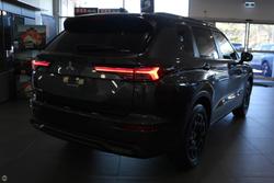 2026 Mitsubishi Outlander LS