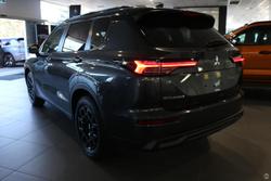 2026 Mitsubishi Outlander LS