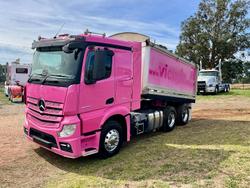 2018 Mercedes-Benz Actros 2658LS PINK
