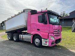 2018 Mercedes-Benz Actros 2658LS PINK