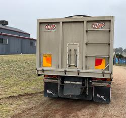 2018 Mercedes-Benz Actros 2658LS PINK