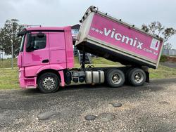 2018 Mercedes-Benz Actros 2658LS PINK