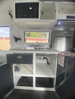 2016 Regent Discoverer 20'6